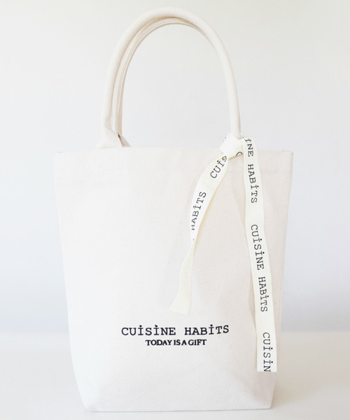 CUISINE HABITS（クイジーヌハビッツ）の「VERTICAL COTTON TOTE / コットントート（トートバッグ・レディース・ホワイト/ブラック/グレー/グレイッシュベージュ/ホワイト×ブラック・フリー）」の14枚目の写真