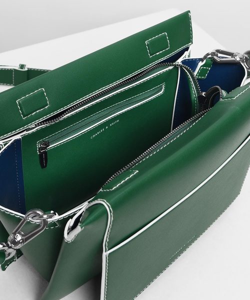 CHARLES & KEITH（チャールズ & キース）の「チェーンハンドル ショルダーバッグ /Chain Handle Shoulder bag（ショルダーバッグ・レディース・ホワイト/ブラック/イエロー/グリーン・M）」の16枚目の写真