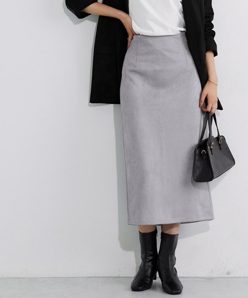 Pierrot(ピエロ)の「カットスエードタイトスカート ノーマル(スカート・レディース・ブラウン/アイボリー/ブルー系その他/ブラウン系その他/グレイッシュベージュ/ライトグレー/ラベンダー/イエロー/グリーン系その他/グレー系その他/ベージュ/アッシュ/パープル系その他/モカ/グレー・M/L)」の4枚目の写真