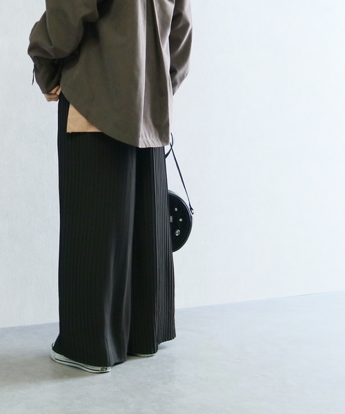 reca（レカ）の「プリーツワイドパンツ（その他パンツ・レディース・ブラック/グレイッシュベージュ/カーキ/ダークベージュ・M）」の6枚目の写真