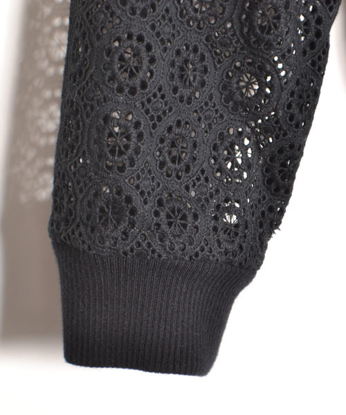 AMERICAN RAG CIE(アメリカンラグシー)の「エンブロイダリーレースブルゾン(その他アウター・レディース・ブラック/ホワイト・FREE)」の7枚目の写真