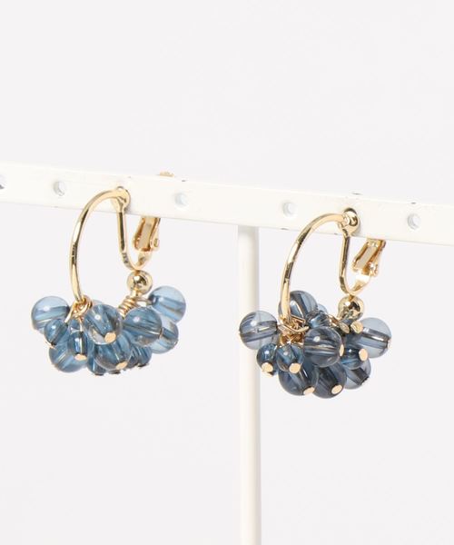 カヤ（カヤ）の「【カヤ】木の実クリアビーズイヤリング（イヤリング・レディース・ベージュ/パープル/レッド/ブルー/クリア・FREE）」の3枚目の写真