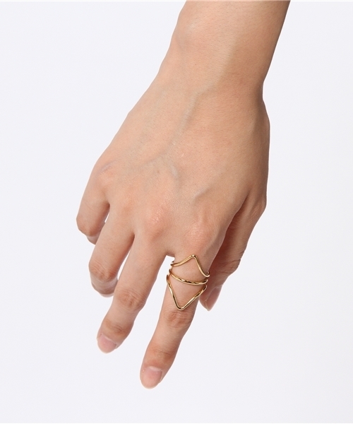 Ray BEAMS（レイビームス）の「MEDECINE DOUCE / "KAFKA" デルタ リング（リング・レディース・その他1・ONE SIZE）」の5枚目の写真