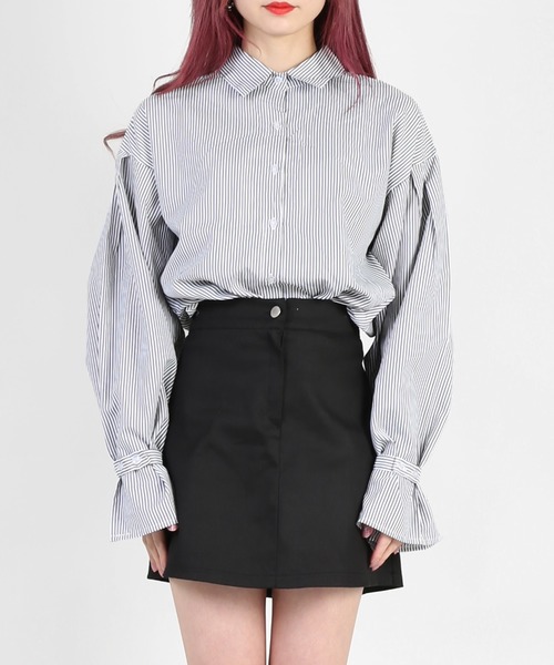 DING（ディング）の「DING/バルーン袖ストライプシャツ（シャツ/ブラウス・レディース・ブラック/ブルー・FREE）」の7枚目の写真