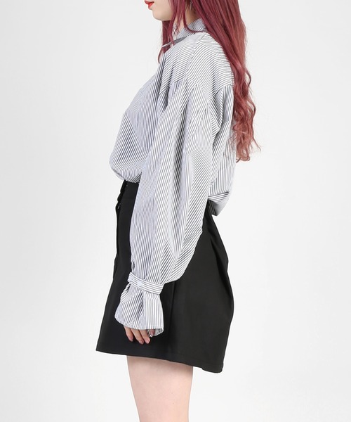 DING（ディング）の「DING/バルーン袖ストライプシャツ（シャツ/ブラウス・レディース・ブラック/ブルー・FREE）」の9枚目の写真