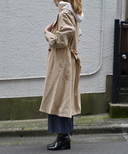 Ambre Neige(アンブルネージュ)の「ユルトレンチコート/トレンチコート/スプリングコート【WEB/EC限定商品】(トレンチコート・レディース・ベージュ/ネイビー・FREE)」の4枚目の写真