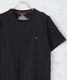 【TOMMY HILFIGER/トミーヒルフィガー】クルーネックワンポイントロゴTシャツ
