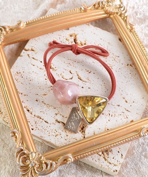 VIBGYOR Women（ヴィブジョー　ウィメン）の「【float】カラーストーン チャーム ヘアゴム（ヘアゴム・レディース・ブラック/ブラウン/グリーン/レッド/レッドパープル/グリーン系1・FREE）」の5枚目の写真