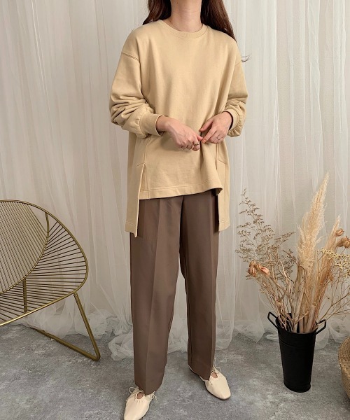 slowmelly（スローメリー）の「【WEARISTA てら】サイドスリット裏毛プルオーバー（スウェット・レディース・ベージュ/ブラウン/ピンク/モスグリーン・FREE）」の7枚目の写真