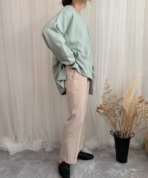 slowmelly（スローメリー）の「【WEARISTA てら】サイドスリット裏毛プルオーバー（スウェット・レディース・ベージュ/ブラウン/ピンク/モスグリーン・FREE）」の12枚目の写真