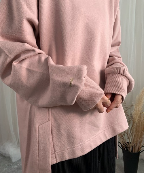 slowmelly（スローメリー）の「【WEARISTA てら】サイドスリット裏毛プルオーバー（スウェット・レディース・ベージュ/ブラウン/ピンク/モスグリーン・FREE）」の17枚目の写真