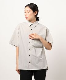 N.O.R.C by the line（ノークバイザライン）の「ナイロンストレッチスクエアシャツ（シャツ/ブラウス・レディース）」