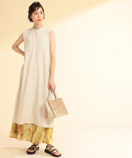 Ray BEAMS（レイビームス）の「Ray BEAMS / バックオープン ノースリーブ シャツワンピース（ワンピース・レディース・ナチュラル/イエロー系その他5・ONE SIZE）」の12枚目の写真