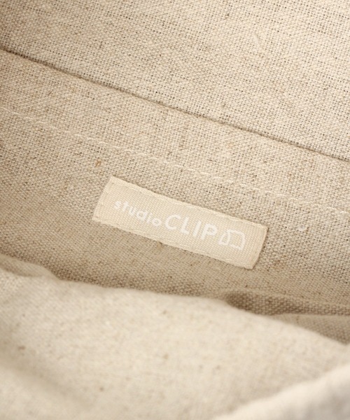 studio CLIP（スタディオクリップ）の「【キナリノ掲載商品】ペーパー透かし柄トートバッグ（かごバッグ・レディース・モカ/キャメル/グレー/レッド・FREE）」の19枚目の写真