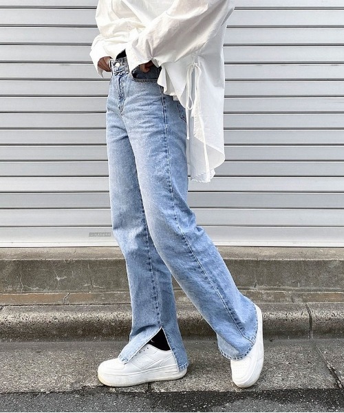 SONA（ソナ）の「SONYUNARA スリットストレートデニムパンツ（デニムパンツ・レディース・ブルー・SMALL/MEDIUM）」の3枚目の写真