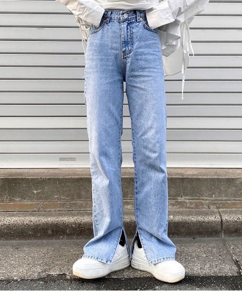 SONA（ソナ）の「SONYUNARA スリットストレートデニムパンツ（デニムパンツ・レディース・ブルー・SMALL/MEDIUM）」の4枚目の写真