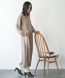 クルーネックサイドスリットニットロングワンピース