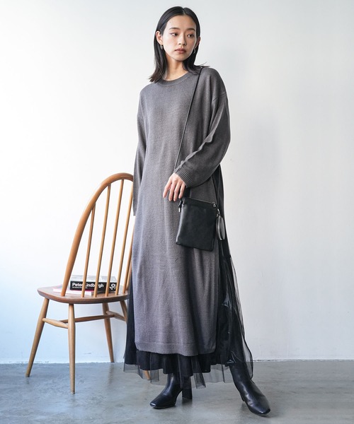 mili an deni（ミリアンデニ）の「クルーネックサイドスリットニットロングワンピース（ワンピース・レディース・ライトグレー/アイボリー/ベージュ/ブラック/ブルー/チャコールグレー/グリーン/パープル/ネイビー・L/M）」の3枚目の写真