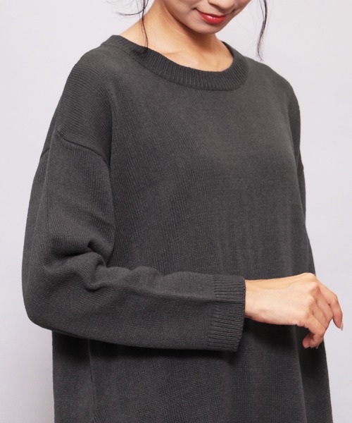 mili an deni（ミリアンデニ）の「クルーネックサイドスリットニットロングワンピース（ワンピース・レディース・ライトグレー/アイボリー/ベージュ/ブラック/ブルー/チャコールグレー/グリーン/パープル/ネイビー・L/M）」の11枚目の写真