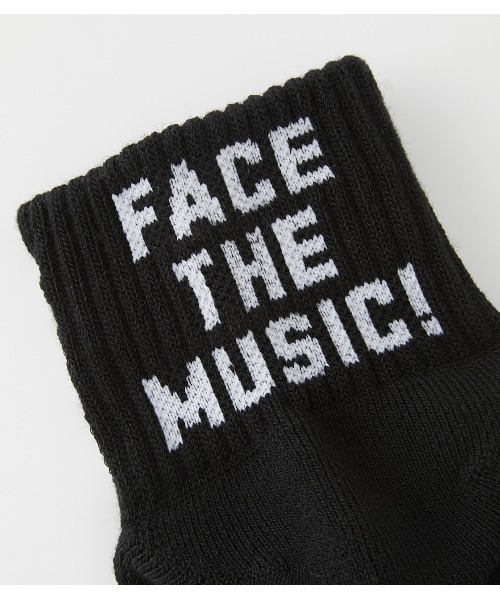 AZUL by moussy(アズールバイマウジー)の「MESSAGE & LINE CREW SOCKS/メッセージアンドラインクルーソックス(ソックス/靴下・メンズ・ホワイト/ブラック・FREE)」の5枚目の写真