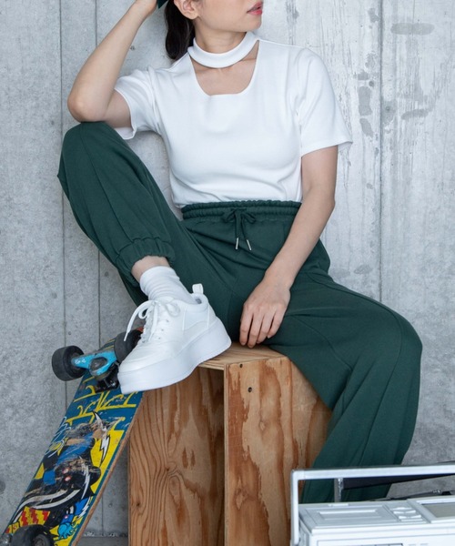 WEGO（ウィゴー）の「WEGO/チョーカーリブTシャツ（Tシャツ/カットソー・レディース・ホワイト/ブラック/カーキ/オレンジ系その他6・FREE）」の5枚目の写真