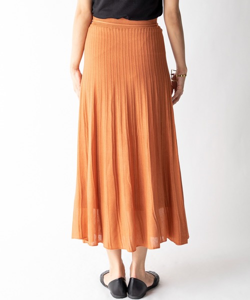 MILLION CARATS（ミリオンカラッツ）の「【STYLE４】シアーニットロングスカート（スカート・レディース・オフホワイト/オレンジ・FREE）」の10枚目の写真