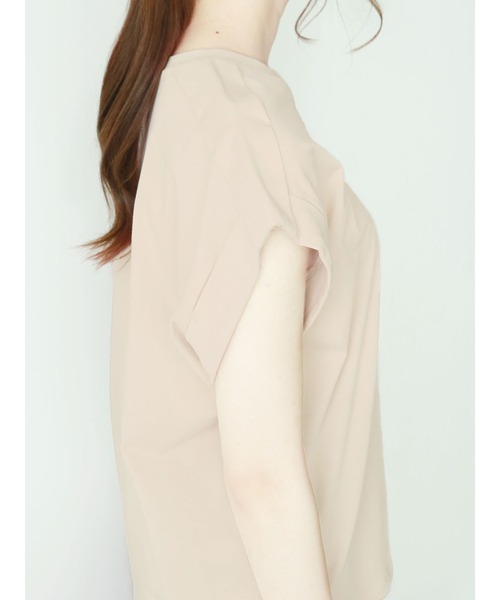 Te chichi（テチチ）の「エポーレットカットプルオーバー（Tシャツ/カットソー・レディース・ベージュ/ブラウン/チャコール・ﾌﾘ-）」の8枚目の写真