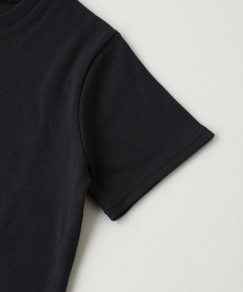 X-girl(エックスガール)の「EMBROIDERED MILLS LOGO S/S BABY TEE(Tシャツ/カットソー・レディース・ホワイト/オリーブ/チャコール・S/M)」の12枚目の写真