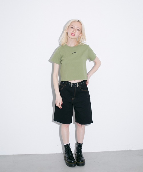 X-girl(エックスガール)の「EMBROIDERED MILLS LOGO S/S BABY TEE(Tシャツ/カットソー・レディース・ホワイト/オリーブ/チャコール・S/M)」の18枚目の写真
