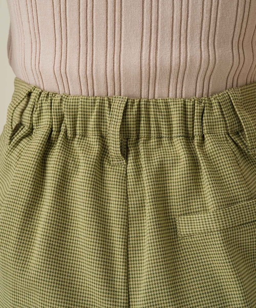 Kastane(カスタネ)の「カラーチェックフレアスラックスパンツ(スラックス・レディース・アイボリー/グリーン/ブルー/オレンジ・1/2)」の14枚目の写真