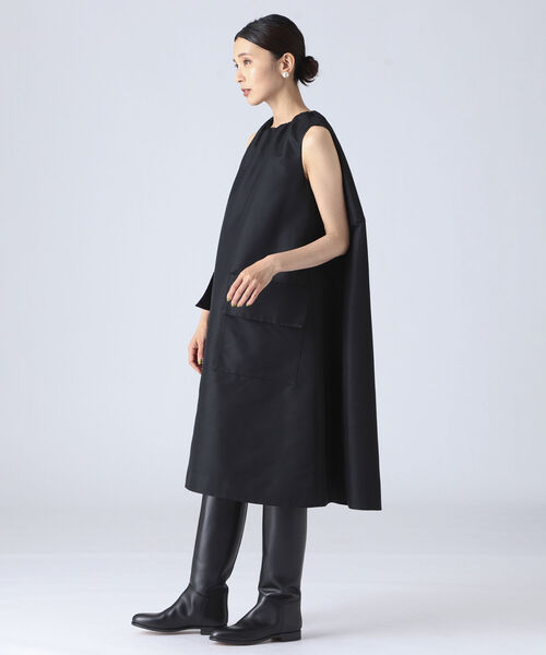 美品 EFFE BEAMS ダブルサテン　ボリュームワンピース エッフェビームス 美品 EFFE BEAMS ダブルサテン ボリュームワンピース エッフェ