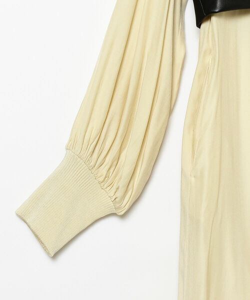 Ray BEAMS(レイビームス)の「RBS / フェイクレザー ベスト セット ワンピース(ワンピース・レディース・ベージュ/オリーブ・ONE SIZE)」の14枚目の写真