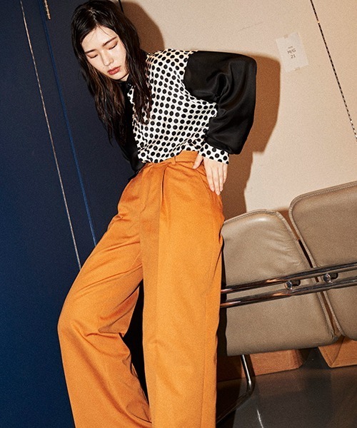 lautreamont BLEUBLANC（ロートレアモンブルーブラン）の「<lautreamont BLEUBLANC>ワイドストレートカラーパンツ≪洗濯機で洗える≫（その他パンツ・レディース・オレンジ/ブルー/パープル/グリーン・9号/11号/7号）」の9枚目の写真