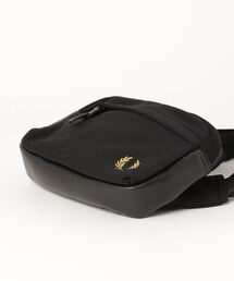 FRED PERRY（フレッドペリー）の「Pique Crossbody Bag（ボディ
