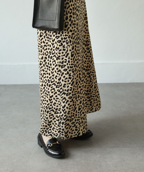 Chillfar（チルファー）の「レオパード柄ロングスカート（スカート・レディース・ベージュ/ブラック/グレイッシュベージュ/ホワイト系/ブラック系/ブラウン系・MEDIUM/LARGE）」の17枚目の写真