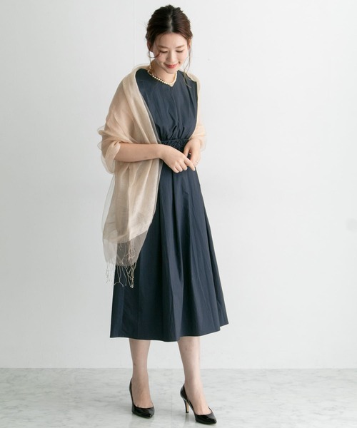 URBAN RESEARCH ROSSO(アーバンリサーチロッソ)の「ウエストスモッキングドレス∴(ワンピース・レディース・ネイビー/ブロンズ/バーガンディー・FREE)」の5枚目の写真
