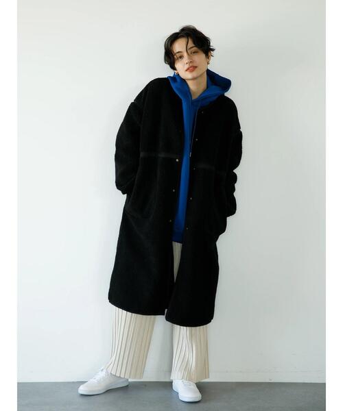 koe（コエ）の「太ピッチスエードプリーツパンツ*（その他パンツ・レディース・チャコールグレー/グレイッシュベージュ/アイボリー・M）」の7枚目の写真