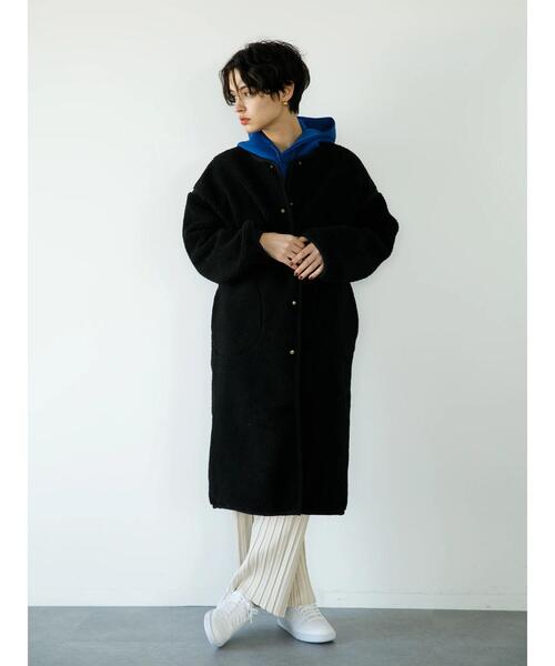 koe（コエ）の「太ピッチスエードプリーツパンツ*（その他パンツ・レディース・チャコールグレー/グレイッシュベージュ/アイボリー・M）」の9枚目の写真