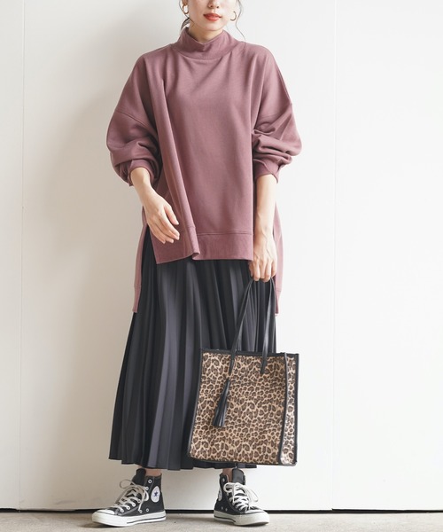 rps（アールピーエス）の「裏起毛プチハイネックワイドプルオーバー（スウェット・レディース・ブラック/ベージュ/パープル/ピンク・M）」の7枚目の写真