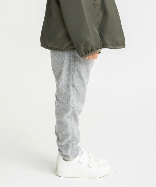 BRANSHES(ブランシェス)の「【ライト起毛】やわらかテーパードパンツ(チノパンツ・キッズ・ブラック/グレー・140/150/110/120/90/100/130)」の4枚目の写真