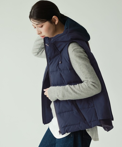 Filomo（フィローモ）の「[Filomo]ダウンベスト弱はっ水（ダウンベスト・レディース・キャメル/グレイッシュブルー/カーキ/ネイビー/ブラック/モカ/アイボリー/モスグリーン・M/L/LL）」の16枚目の写真