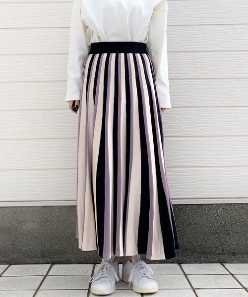 Q（キュー）の「マルチストライプニットスカート（スカート・レディース・ブルー系その他/ライトグレー・MEDIUM）」の3枚目の写真