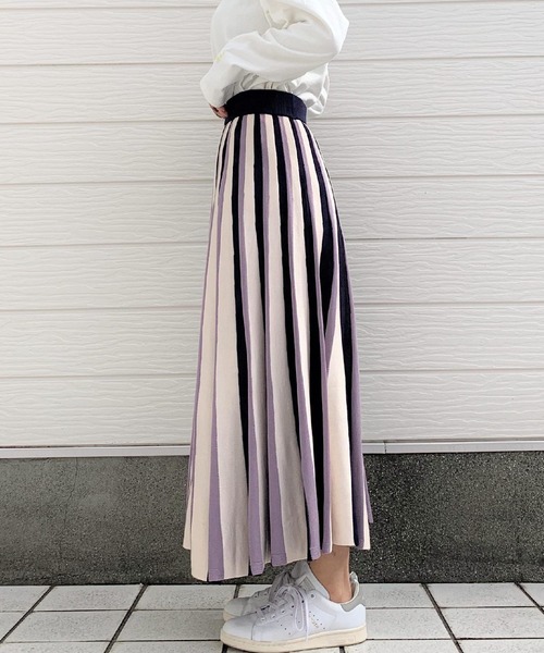 Q（キュー）の「マルチストライプニットスカート（スカート・レディース・ブルー系その他/ライトグレー・MEDIUM）」の4枚目の写真