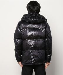 Mammut（マムート）の「アイシーグロー イン フーデット ジャケット 