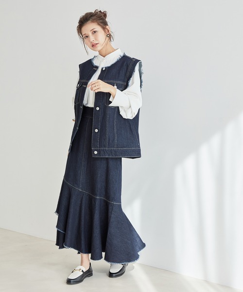 vis-`a-vis（ビサビ）の「【WEB限定】ダメージ加工デニムアシンメトリーマーメイドスカート（デニムスカート・レディース・ネイビー/スミクロ/ブラック系その他・S/M）」の11枚目の写真