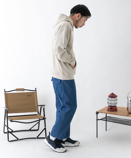 EKAL(エカル)の「EKAL コハニングライトウエイトフーディー(パーカー・メンズ・ベージュ/オレンジ系その他/チャコールグレー・MEDIUM/LARGE)」の10枚目の写真