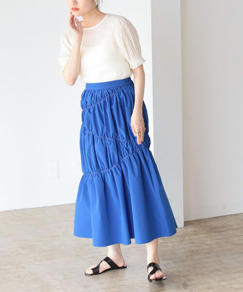 BeAMS DOT(ビームスドット)の「【WEB限定】BeAMS DOT / アシンメトリー ステッチ フレアスカート(スカート・レディース・ブラック/ブルー・ONESIZE)」の6枚目の写真