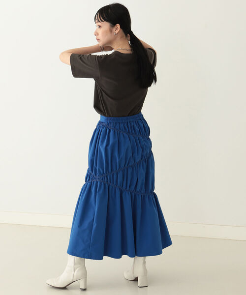 BeAMS DOT(ビームスドット)の「【WEB限定】BeAMS DOT / アシンメトリー ステッチ フレアスカート(スカート・レディース・ブラック/ブルー・ONESIZE)」の21枚目の写真