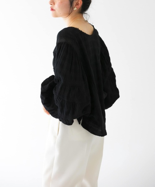 KBF（ケイビーエフ）の「ラウンドシームブラウス（シャツ/ブラウス・レディース・ブラック/ホワイト/グリーン・ONE）」の17枚目の写真