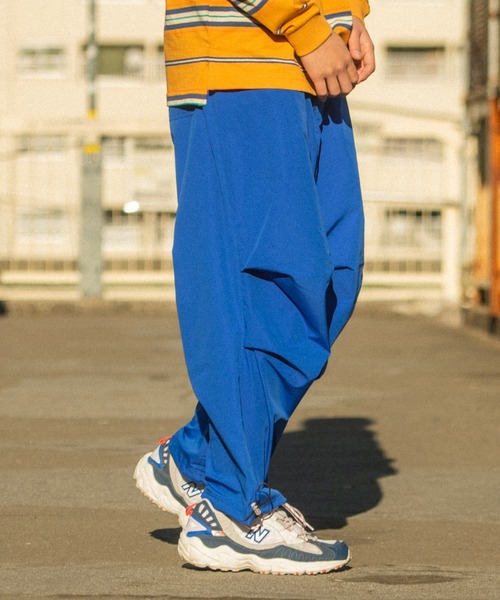 Revo.(レボ)の「Revo. T/TWILL バルーンシルエット スノーパンツ/カラーパンツ(その他パンツ・メンズ・ブラック/オレンジ/ミント/ロイヤルブルー・M/L)」の4枚目の写真